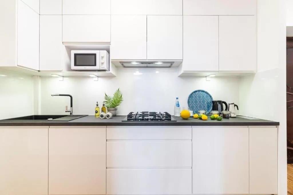 Old Town Apartment - Old Market ワルシャワ エクステリア 写真
